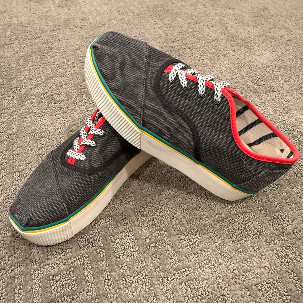 7.5 Toms Cordones Boardwalk "Black Washed" sneakers